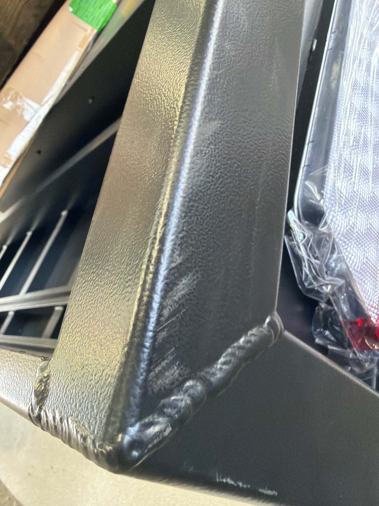 Aluminium American Truck Tray with Trundle - 2000mm - Matte Black SNDP-005