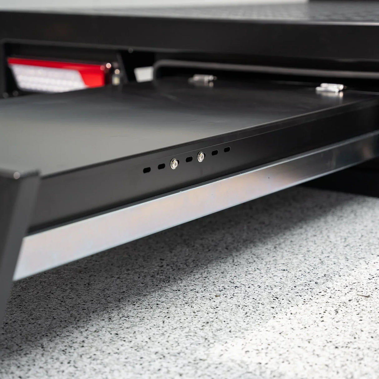 Aluminium Single Cab Tray with Trundle - 2400mm - Matte Black