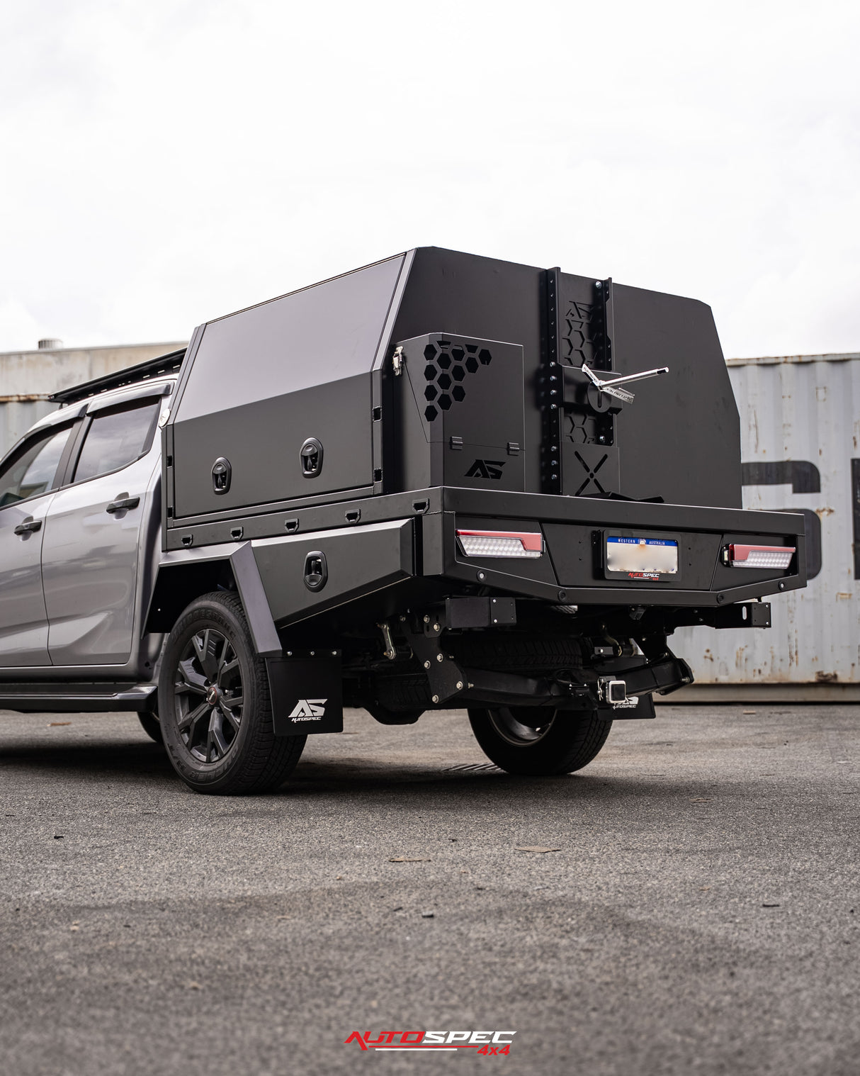 Central Locking Whale Tail (Magnet Style)