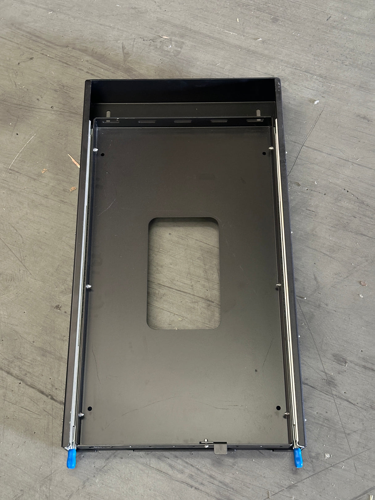 Scratch & Dent - Fridge Slide - 60L SNDB-001