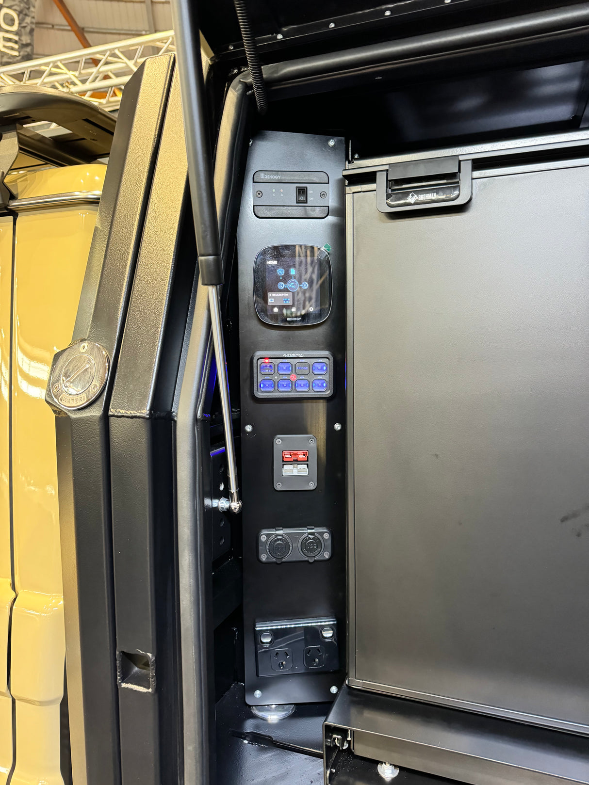 79 Series Tourer 12 Volt Package with 200Ah Slimline Battery