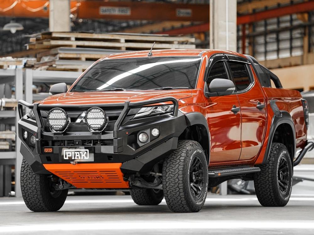 PIAK Elite Loop Bar for Mitsubishi Triton (11/2018 on)