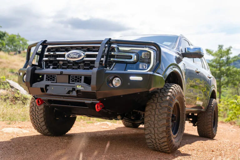 Ironman 4x4 Deluxe Commercial Bull Bar - Ford Everest (2022+)