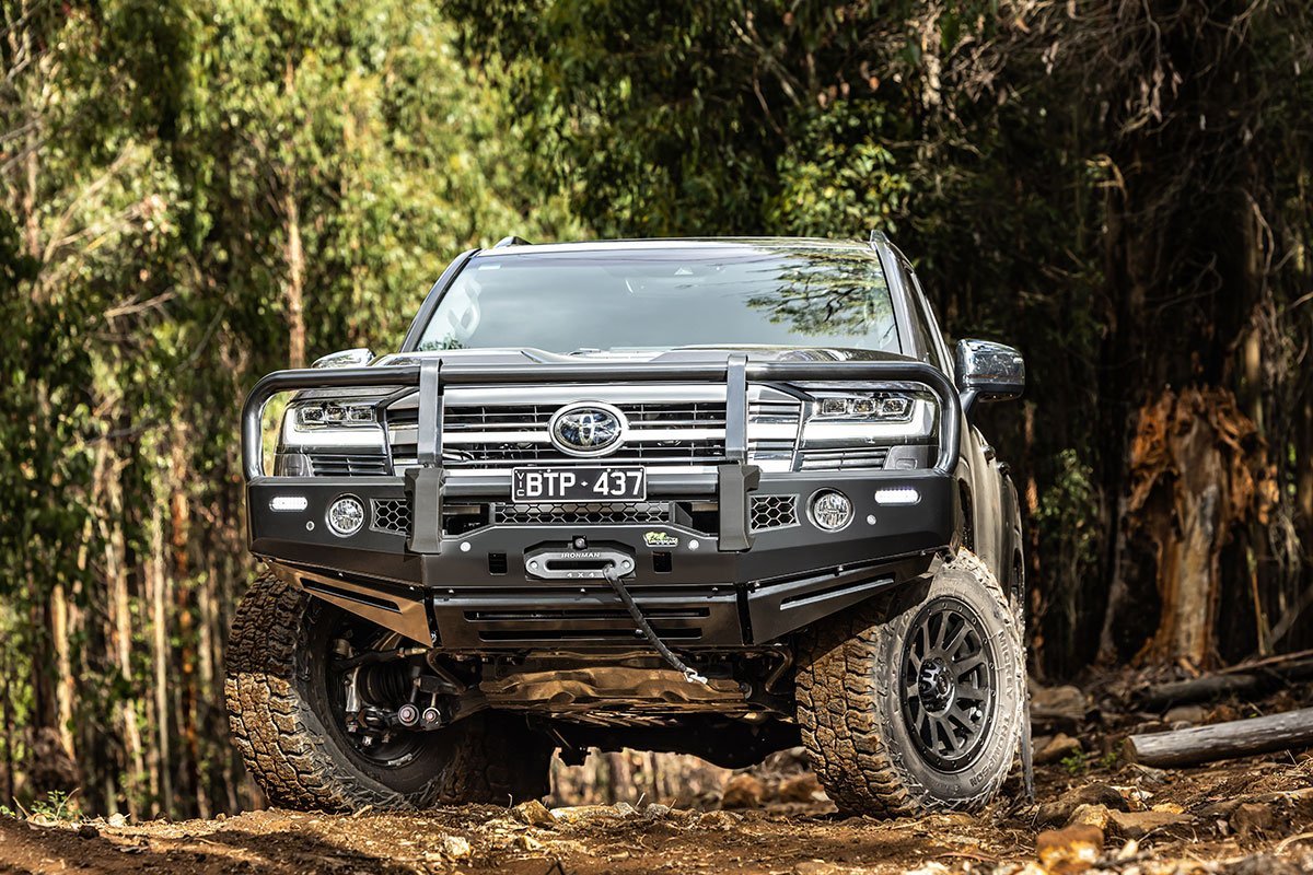 Raid Full Length Steel Bumper Bull Bar to suit Toyota Landcruiser 300 series