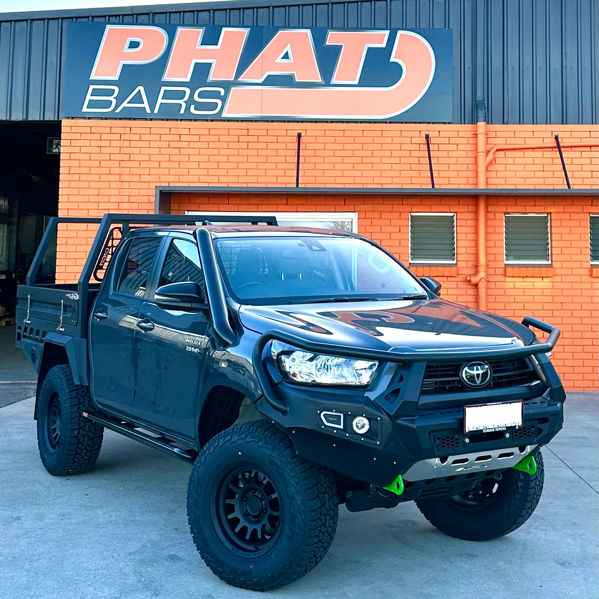 Phat Bars Toyota Hilux N80 Snorkel