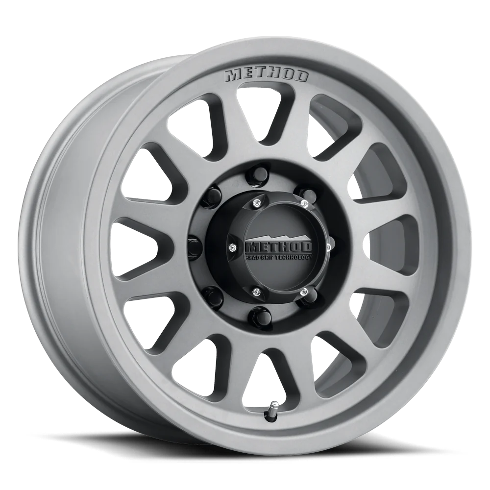 Method MR704 Wheel 8lug Gunmetal